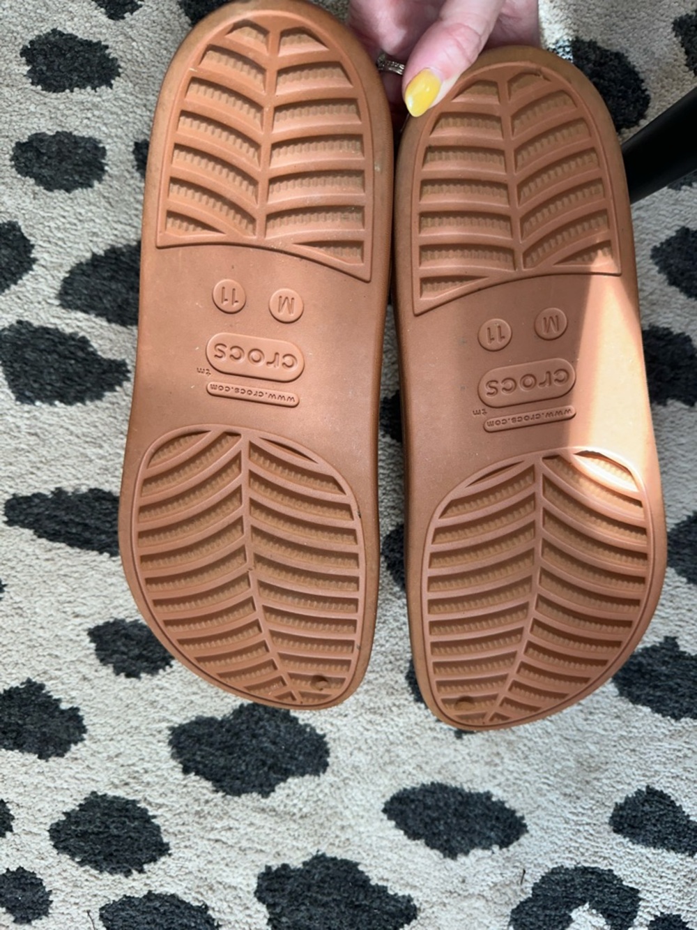 CROCS Chestnut Brown Classic Slip-On Clog Mules - Picture 6 of 7